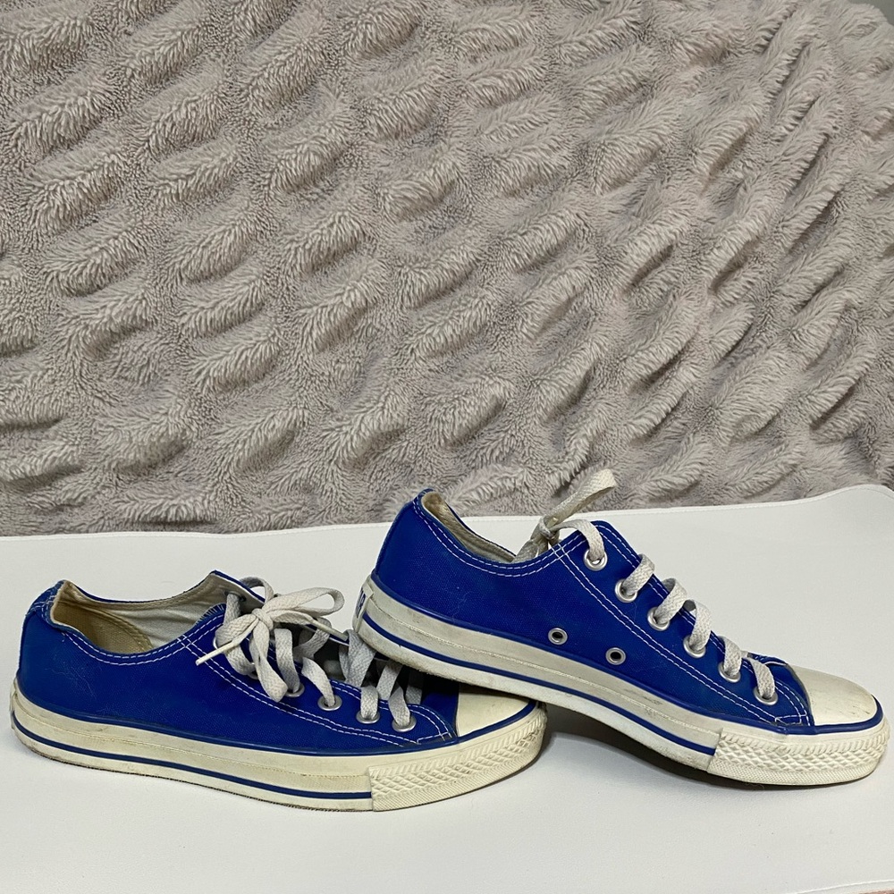 Blue Converse - Picture 6 of 7